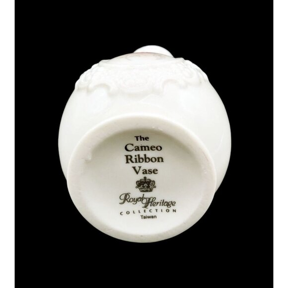 Cameo Ribbon Vase Royal Heritage Hand-Painted Floral Design Bow 6 Inch Vintage - Picture 13 of 16